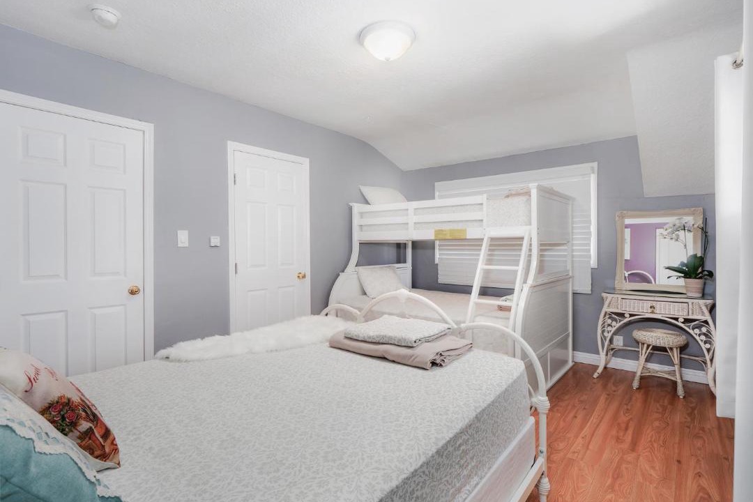 Photo of Bedroom in Larchmont