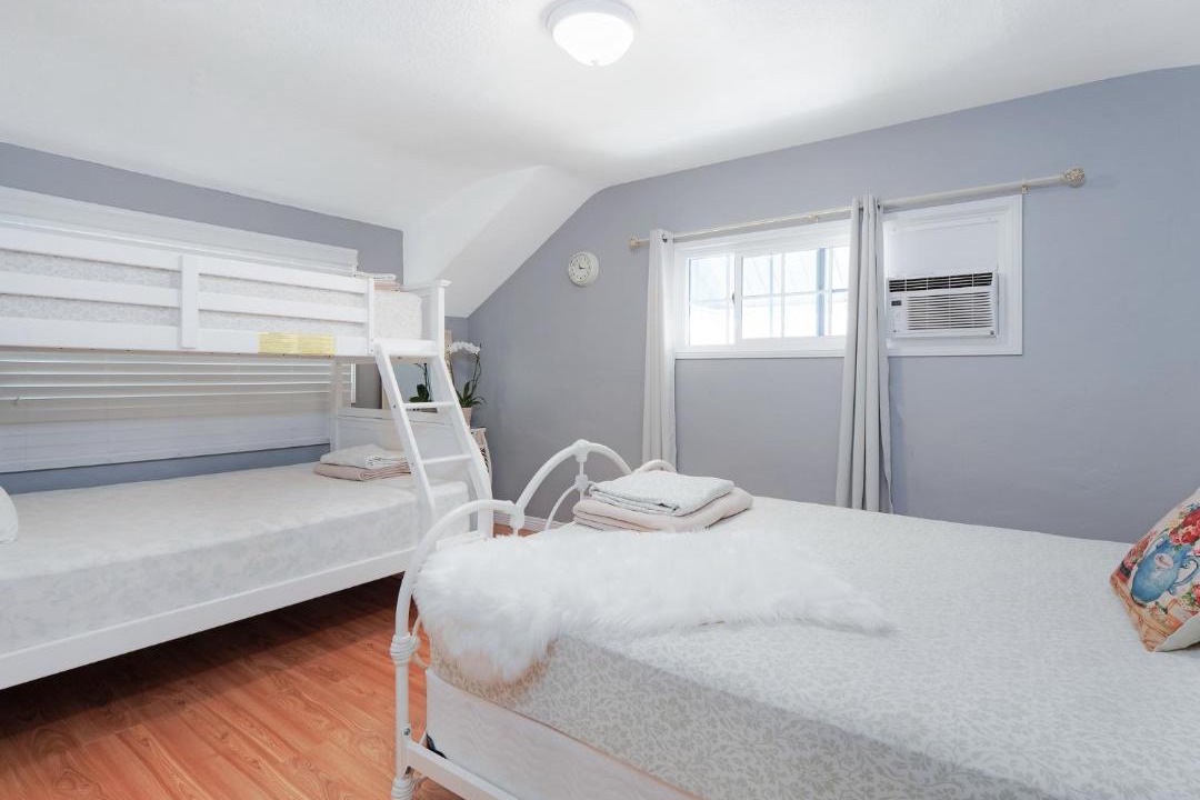 Photo of Bedroom in Larchmont