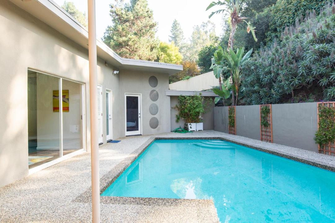 Photo of Outdoor in Hollywood Hills