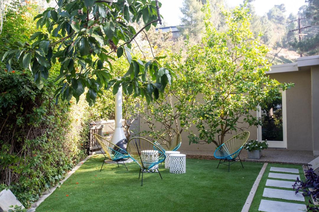Photo of Others in Hollywood Hills