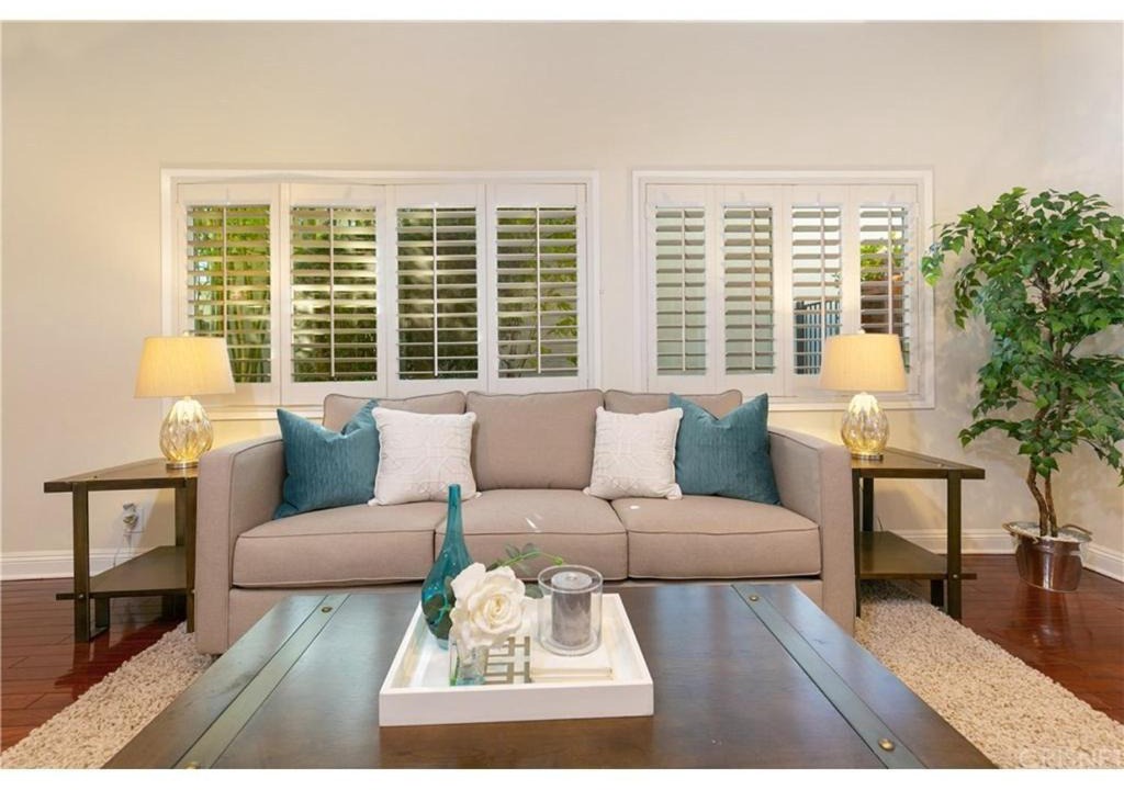 Photo of Livingroom in Encino