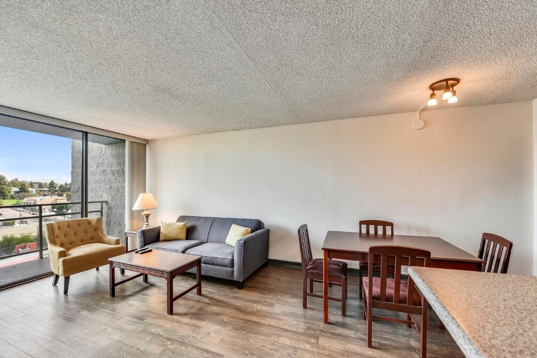 Photo of Livingroom in Cortez Hill