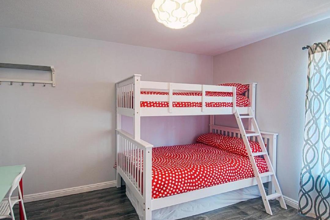 Photo of Bedroom in Anaheim Resort