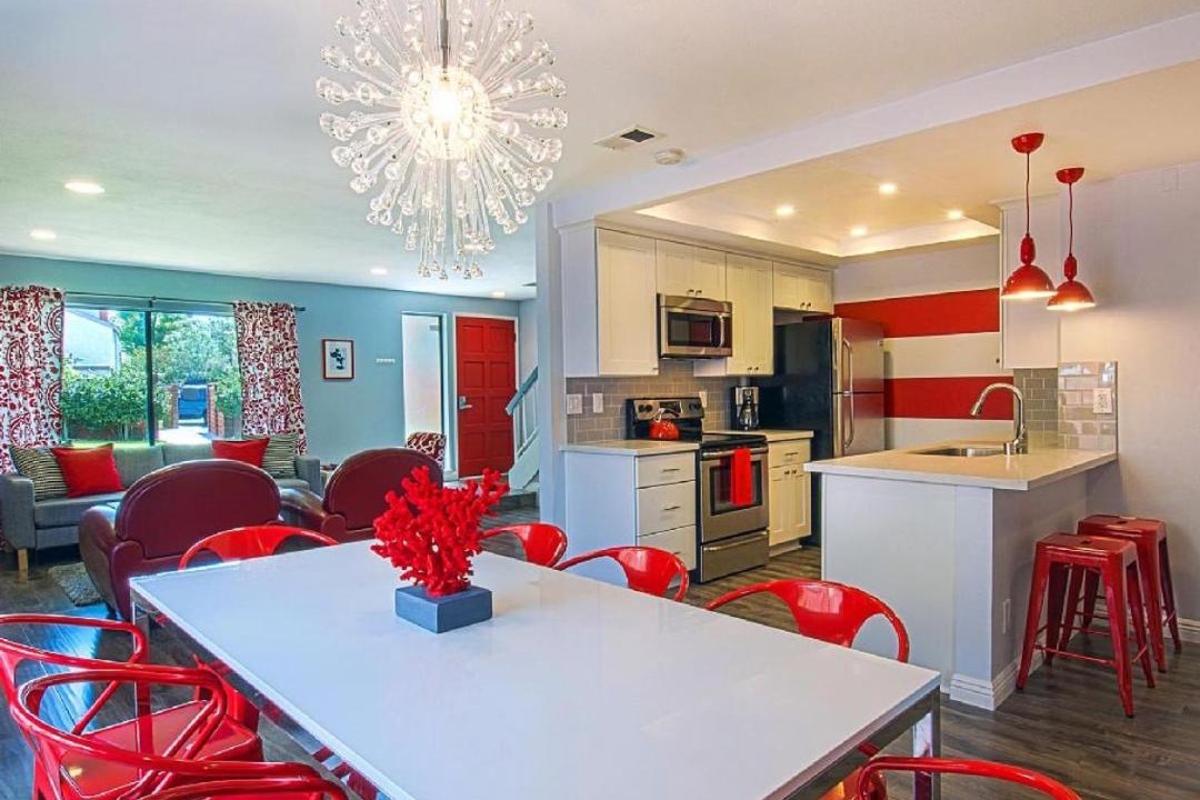 Photo of Livingroom in Anaheim Resort