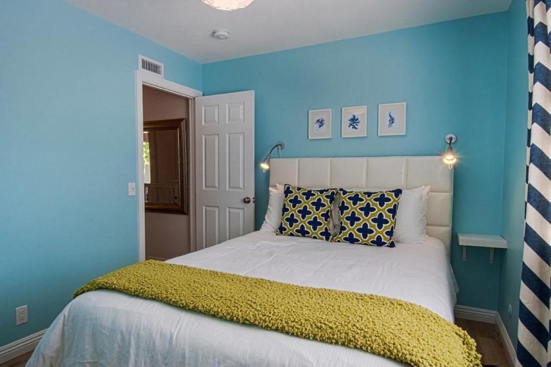 Photo of Bedroom in Anaheim Resort