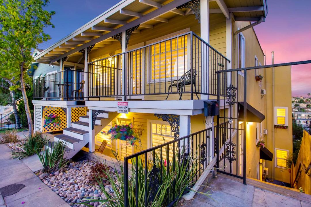 Photo of Patio Balcony in Bridgeview