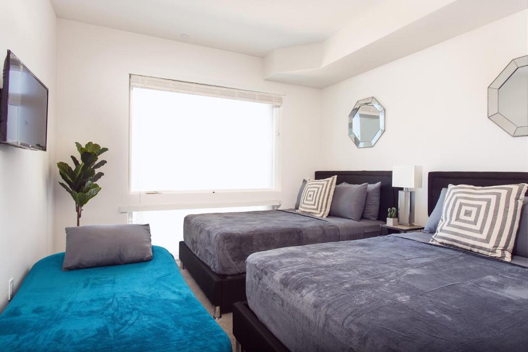 Photo of Bedroom in Pacific - Edison