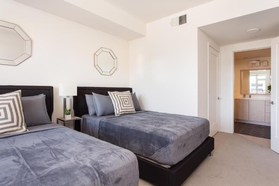 Photo of Bedroom in Pacific - Edison