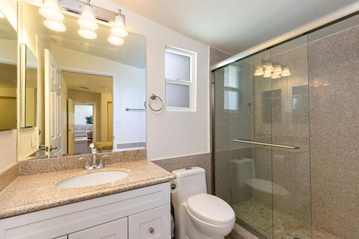 Photo of Bathroom in Encino