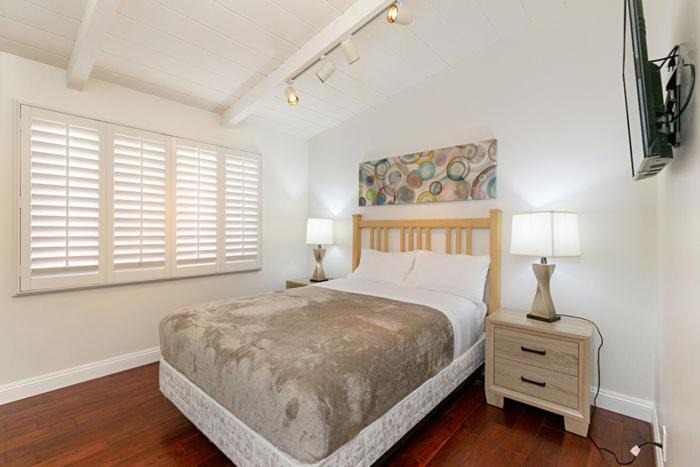 Photo of Bedroom in Encino