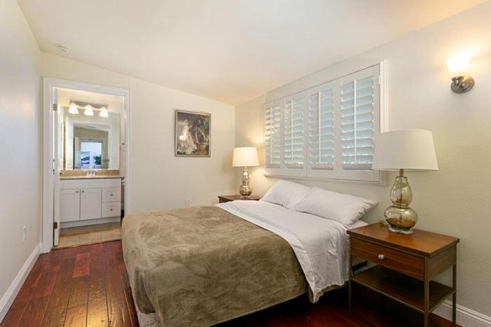 Photo of Bedroom in Encino