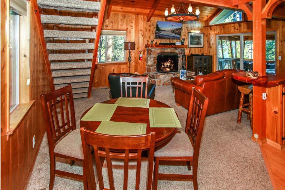 Photo of Livingroom in Whispering Forest