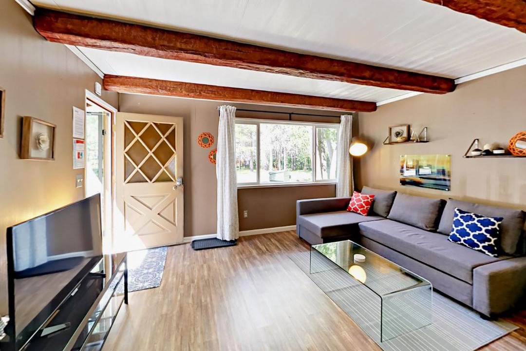 Photo of Livingroom in Tahoe Island