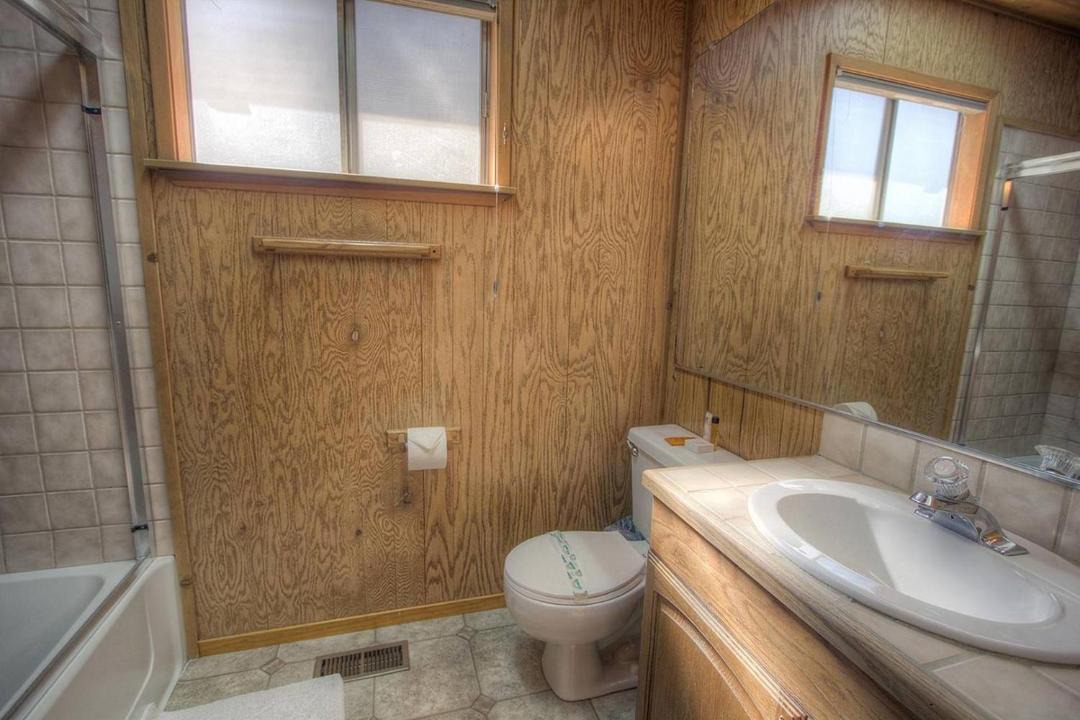Photo of Bathroom in Tahoe Island