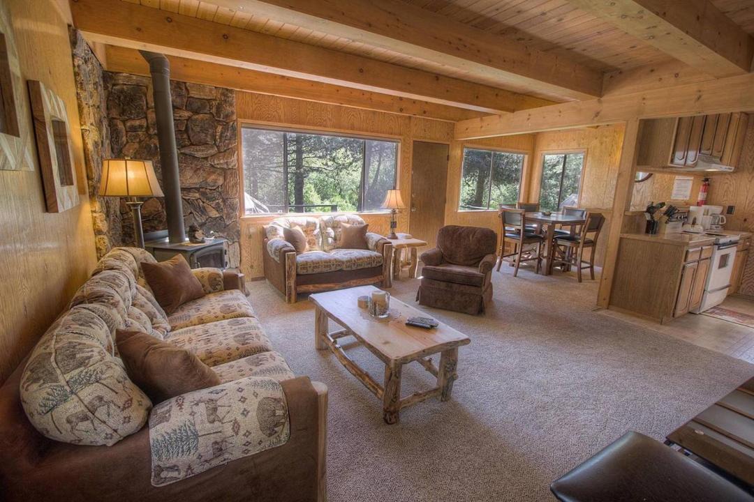 Photo of Livingroom in Tahoe Island