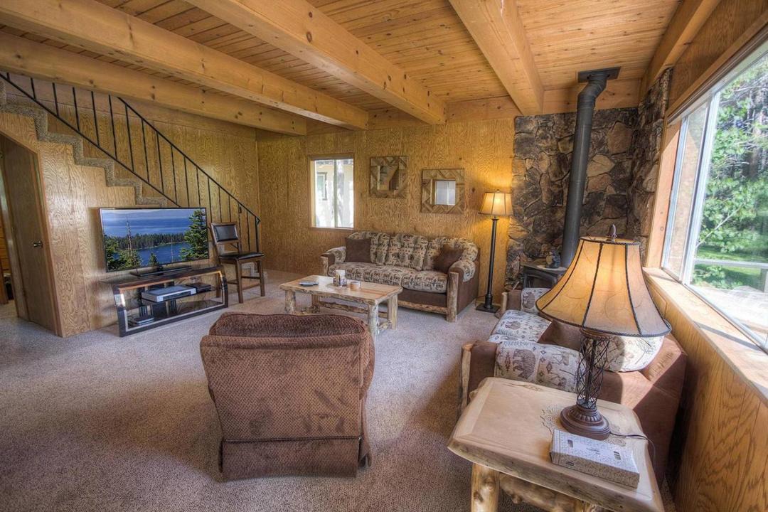 Photo of Livingroom in Tahoe Island