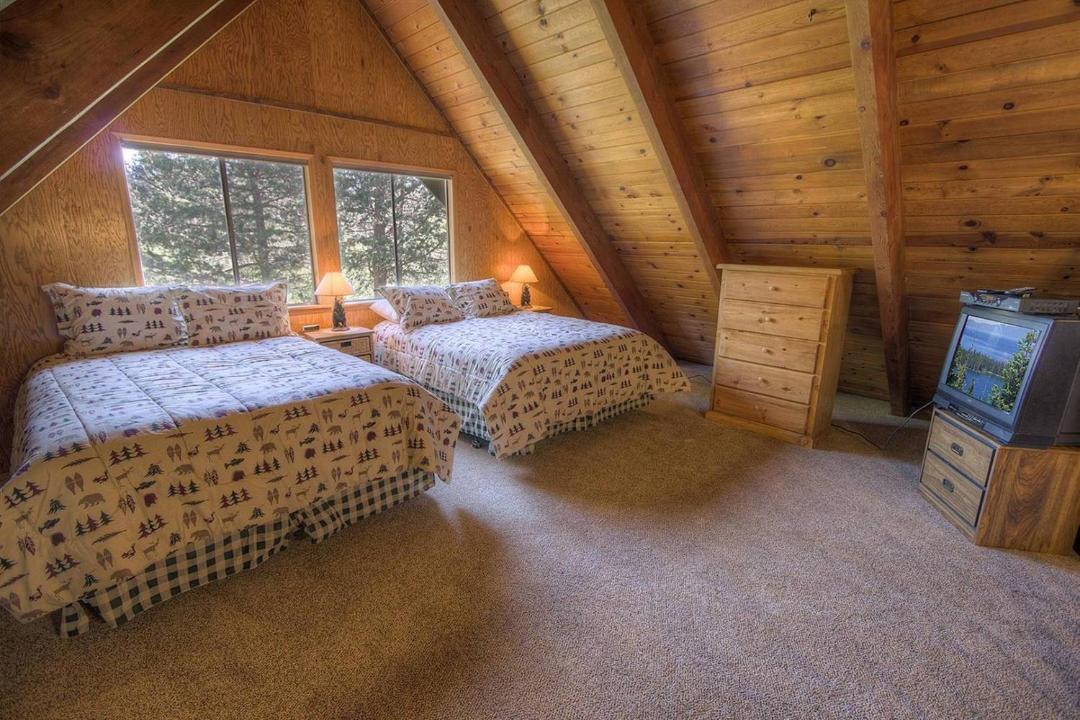 Photo of Bedroom in Tahoe Island
