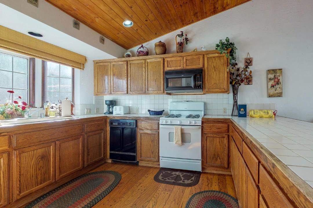 Photo of Kitchen in Upper Moonridge