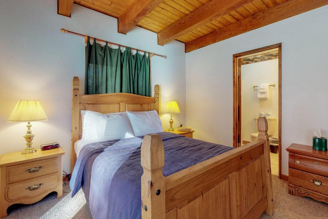 Photo of Bedroom in Upper Moonridge