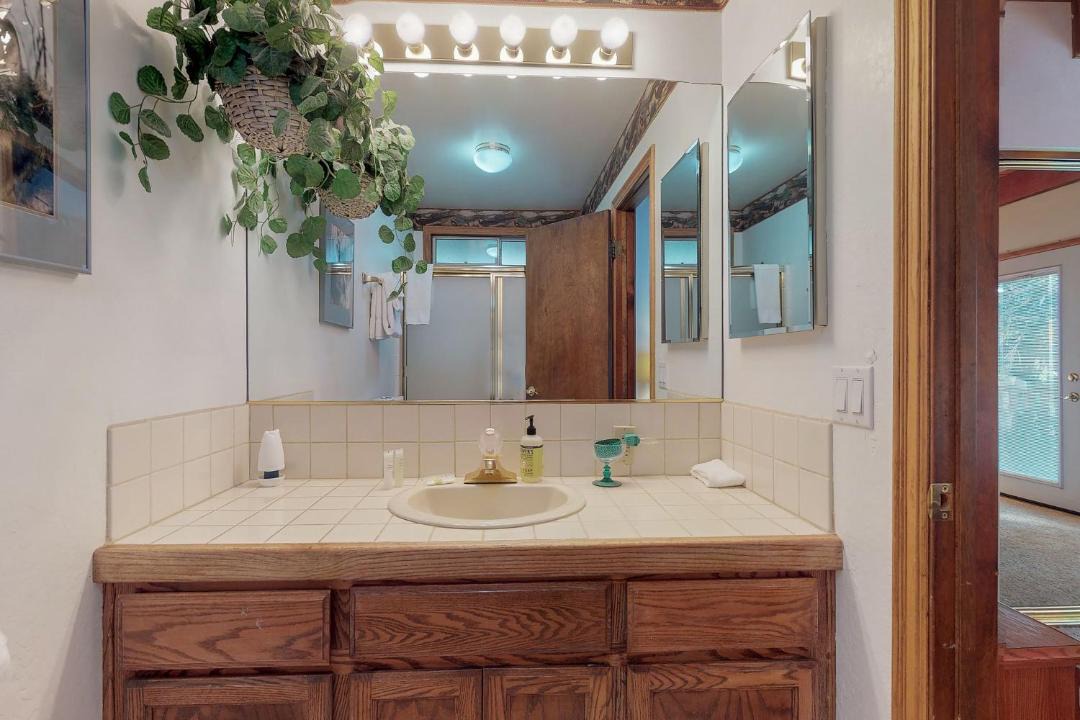 Photo of Bathroom in Upper Moonridge