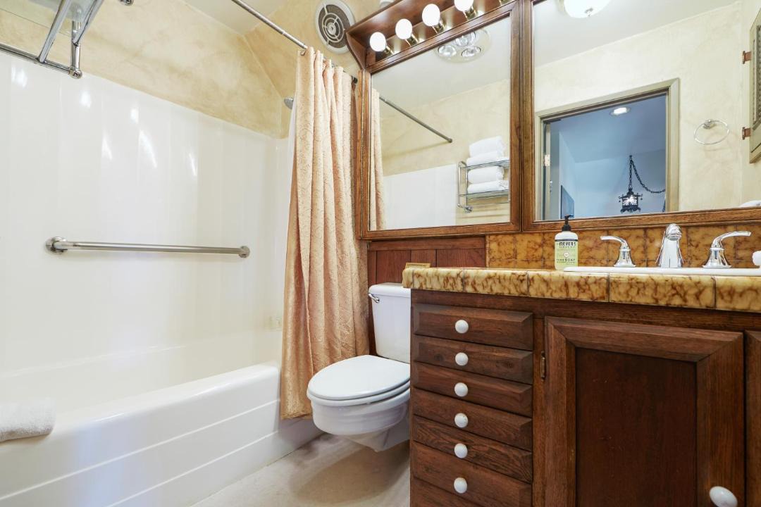 Photo of Bathroom in Fort Bragg