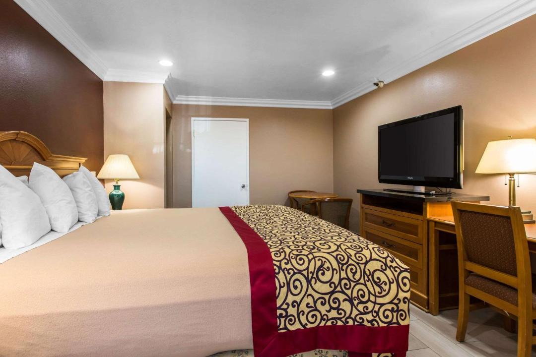 Photo of Bedroom in Cypress