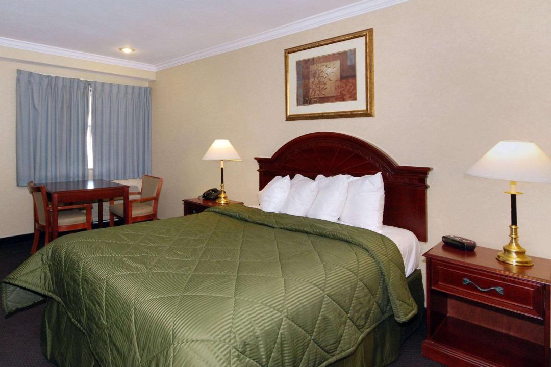 Photo of Bedroom in Monrovia