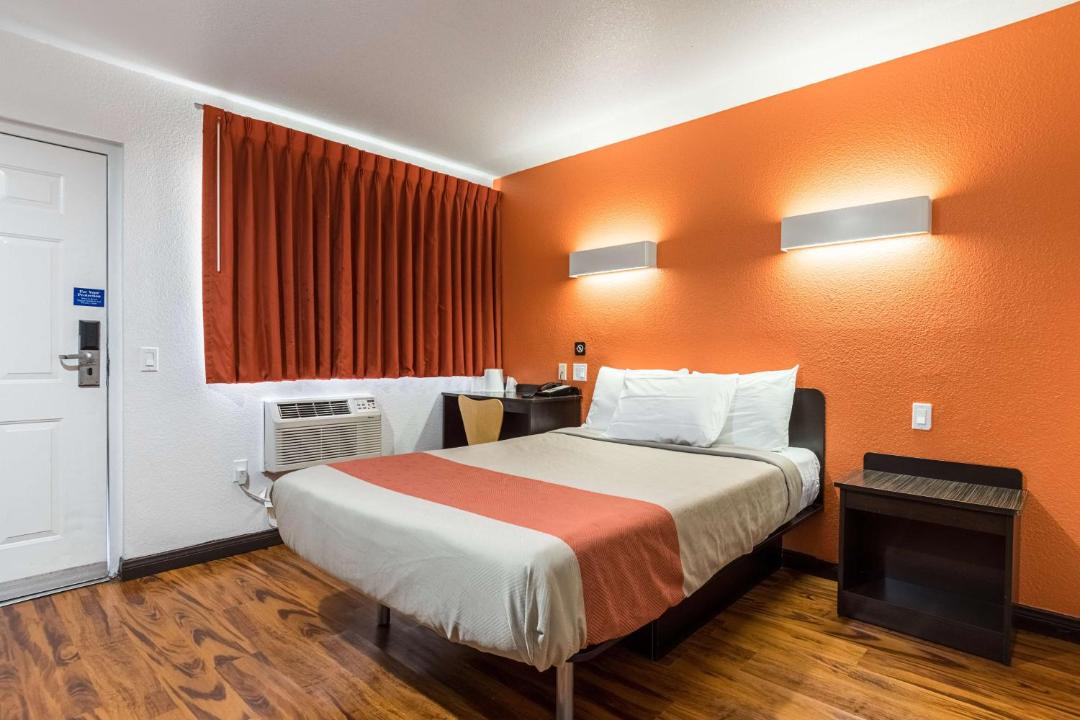 Photo of Bedroom in Riverside