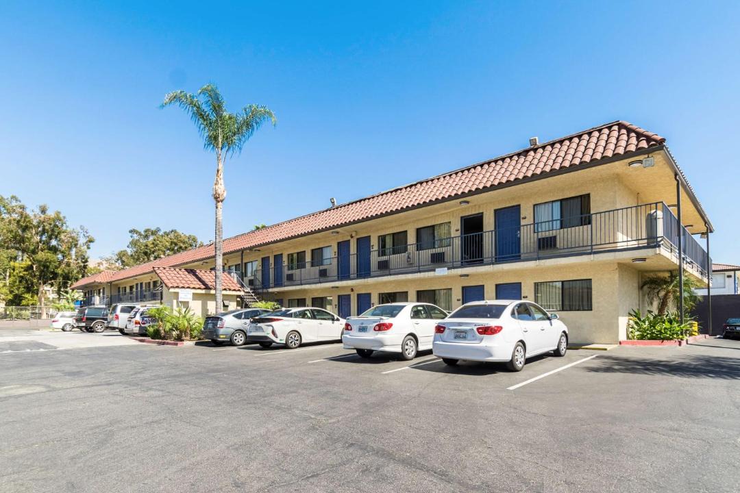 Photo of Buildings in Riverside