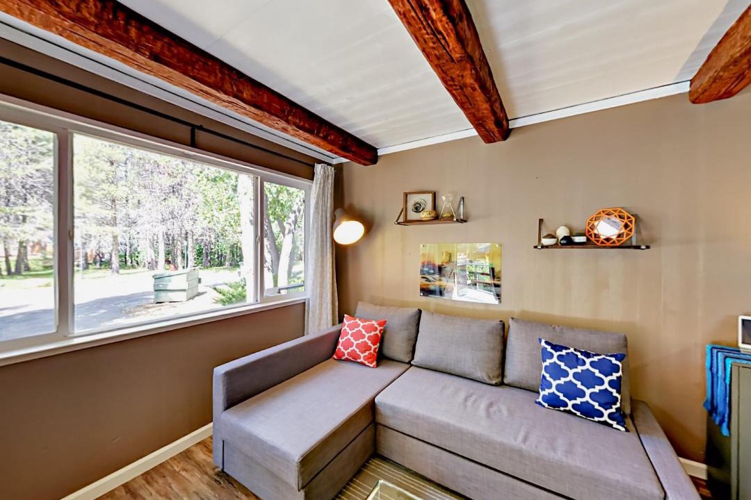 Photo of Livingroom in Tahoe Island