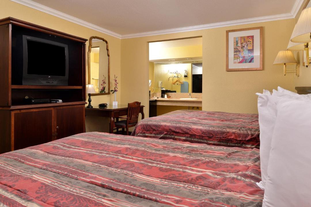 Photo of Bedroom in East Pasadena