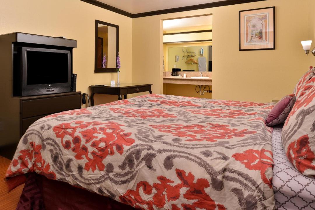 Photo of Bedroom in East Pasadena