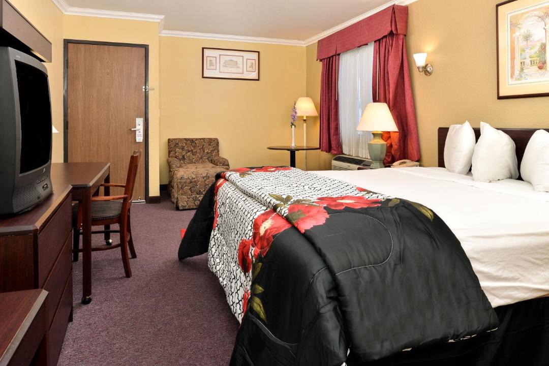 Photo of Bedroom in East Pasadena