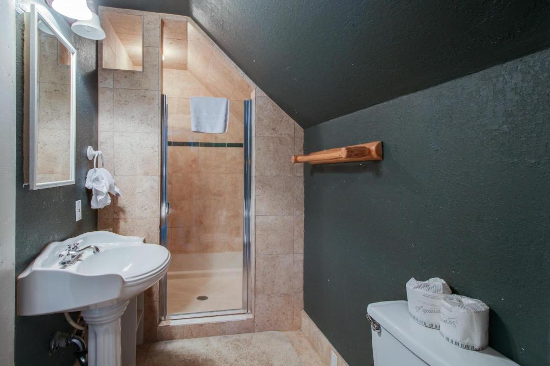 Photo of Bathroom in Tahoe Island