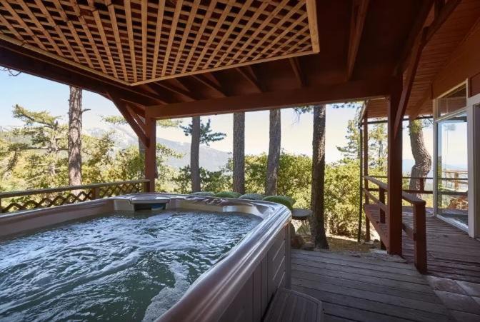 Photo of Patio Balcony in Pine Cove