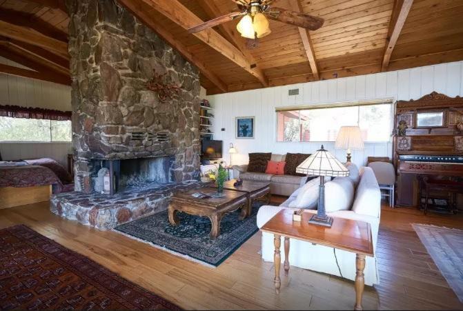 Photo of Livingroom in Pine Cove