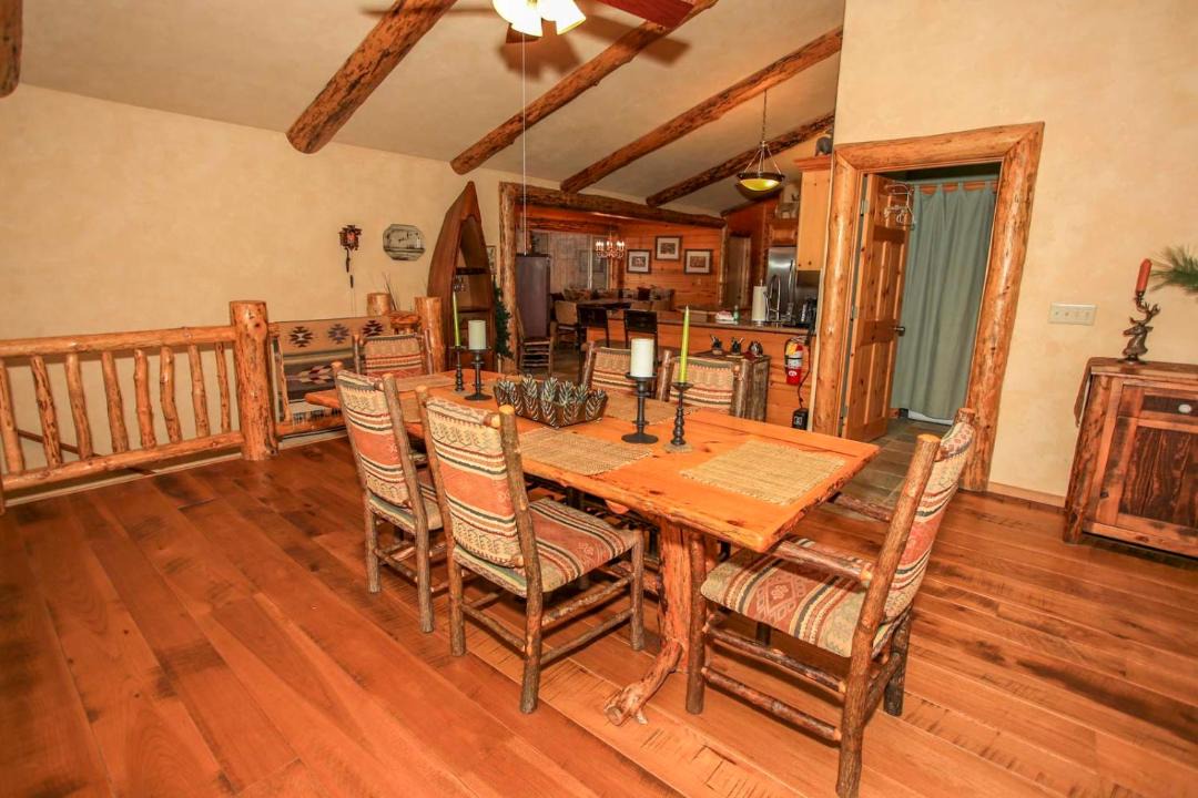 Photo of Livingroom in Castle Glen Estates