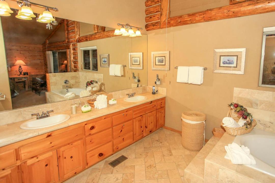 Photo of Others in Castle Glen Estates
