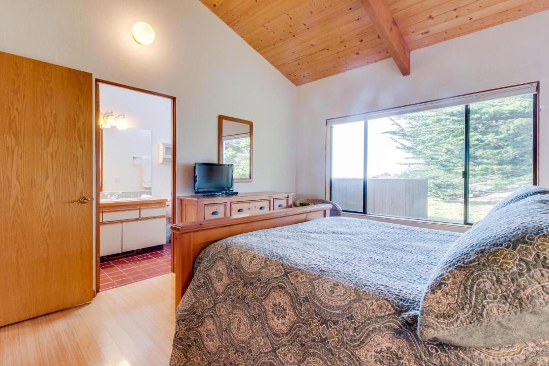 Photo of Bedroom in Sea Ranch