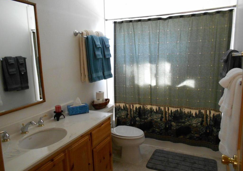 Photo of Bathroom in Mariposa