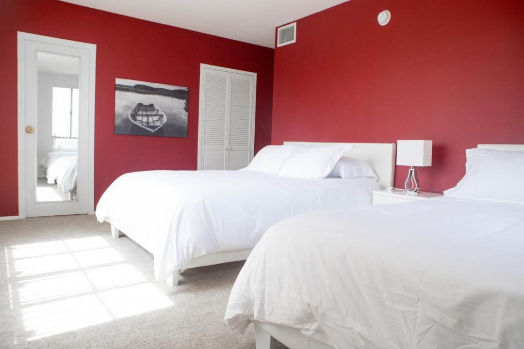 Photo of Bedroom in La Brea