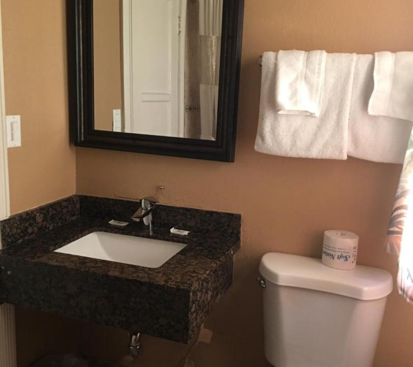 Photo of Bathroom in Lawndale