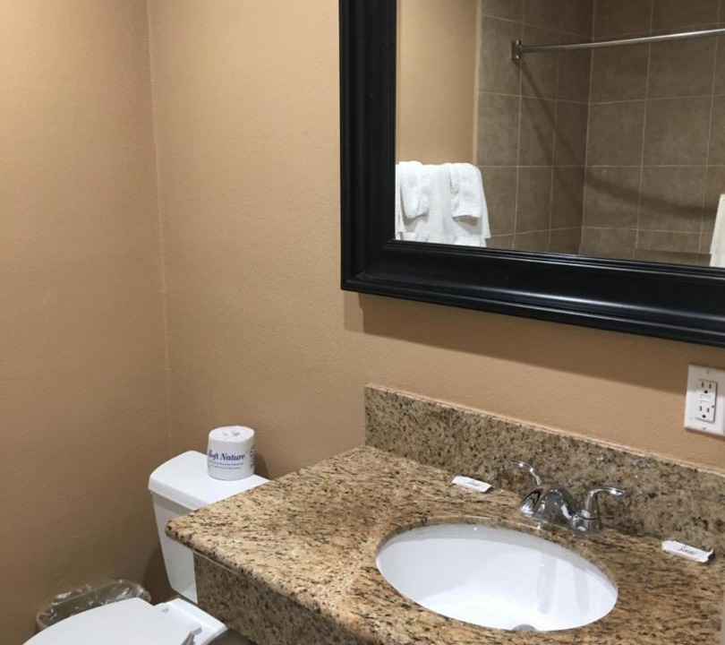 Photo of Bathroom in Lawndale