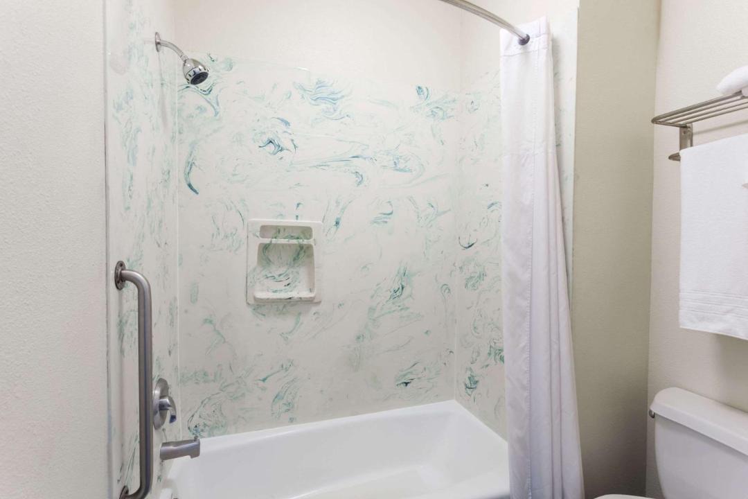 Photo of Bathroom in South Gate