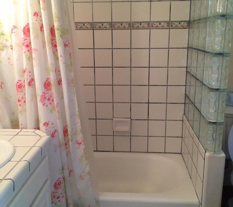 Photo of Bathroom in Oak Park