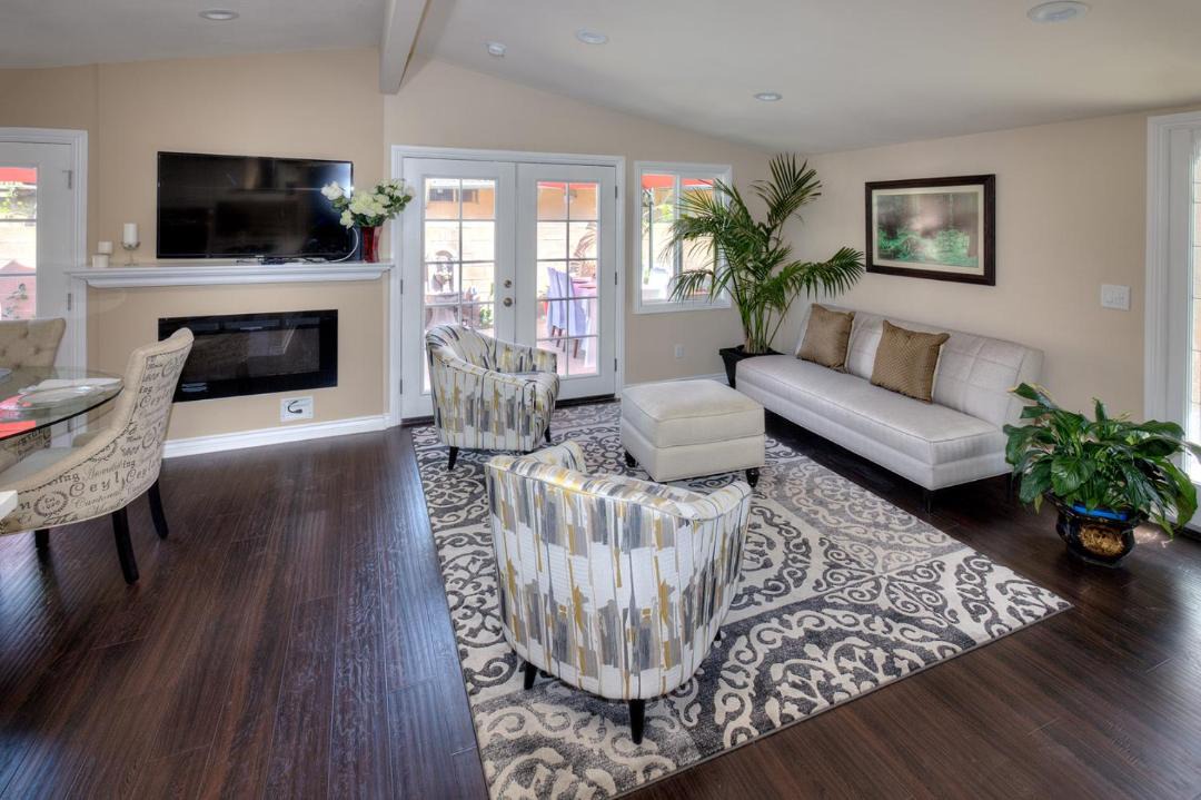 Photo of Livingroom in Fullerton