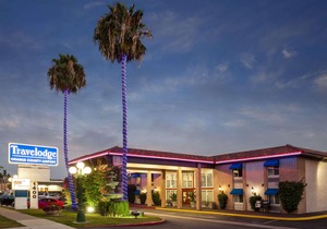 Travelodge by Wyndham Orange County Airport/ Costa Mesa