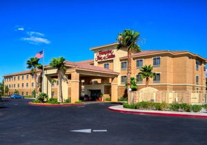 Hampton Inn & Suites Palmdale
