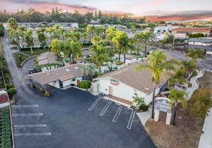 Fallbrook Country Inn