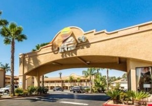 Comfort Inn & Suites Moreno Valley Near March Air Reserve Base